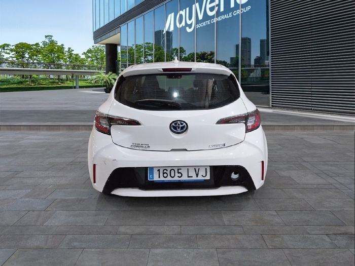 Toyota Corolla 1.8 125 Híbrido Active Tech E-CVT 90 kW (122 CV) Vehículo usado en Madrid Toyota Corolla 1.8 125 Híbrido Active Tech E-CVT 90 kW (122 CV) Vehículo usado en Madrid