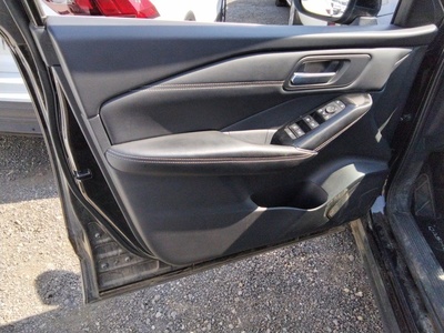 Nissan Qashqai DIG-T 140 mHEV N-Connecta 4x2 103 kW (140 CV) 15 Nissan Qashqai DIG-T 140 mHEV N-Connecta 4x2 103 kW (140 CV) 15