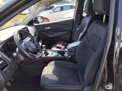 Nissan Qashqai DIG-T 140 mHEV N-Connecta 4x2 103 kW (140 CV) 10 Nissan Qashqai DIG-T 140 mHEV N-Connecta 4x2 103 kW (140 CV) 10