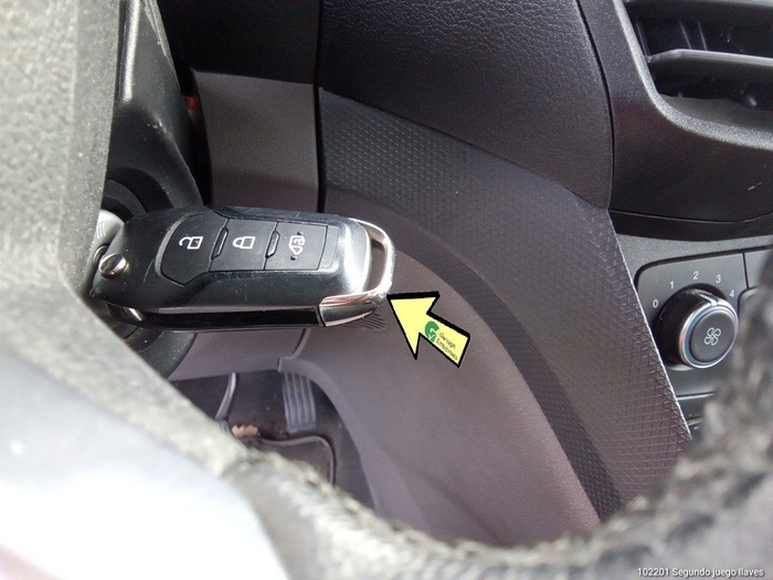 Ford Transit Connect Kombi 1.5 TDCI Trend 220 L1 74 kW (100 CV) Vehículo usado en Madrid Ford Transit Connect Kombi 1.5 TDCI Trend 220 L1 74 kW (100 CV) Vehículo usado en Madrid