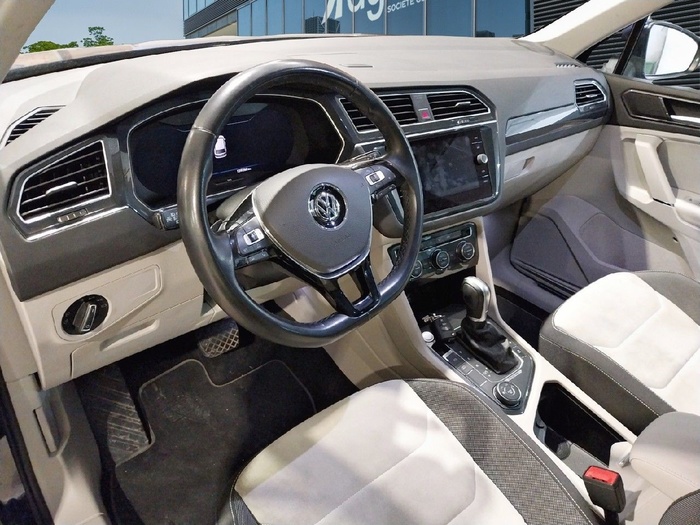 Volkswagen Tiguan Sport 2.0 TDI 4Motion 140 kW (190 CV) DSG Vehículo usado en Madrid Volkswagen Tiguan Sport 2.0 TDI 4Motion 140 kW (190 CV) DSG Vehículo usado en Madrid