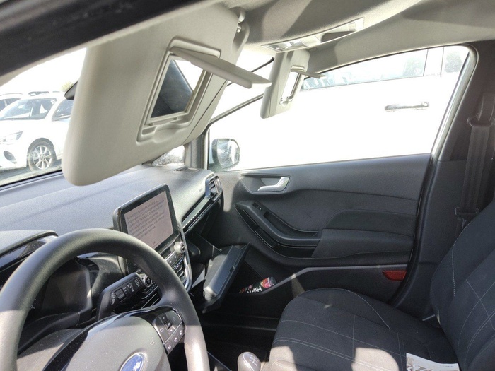 Ford Fiesta 1.1 PFI GLP Trend 55 kW (75 CV) Vehículo usado en Madrid Ford Fiesta 1.1 PFI GLP Trend 55 kW (75 CV) Vehículo usado en Madrid