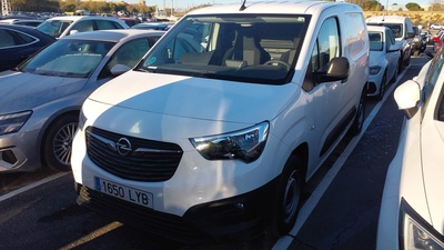 Opel Combo Cargo 1.5 TD Express L H1 650kg 75 kW (102 CV) 13 Opel Combo Cargo 1.5 TD Express L H1 650kg 75 kW (102 CV) 13