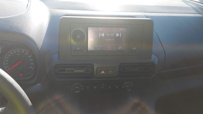 Opel Combo Cargo 1.5 TD Express L H1 650kg 75 kW (102 CV) 12 Opel Combo Cargo 1.5 TD Express L H1 650kg 75 kW (102 CV) 12