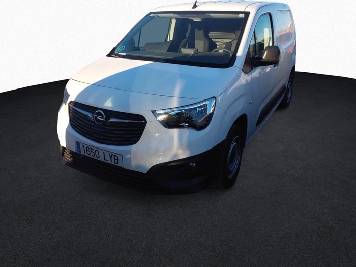 Opel Combo Cargo 1.5 TD Express L H1 650kg 75 kW (102 CV) Vehículo usado en Madrid Opel Combo Cargo 1.5 TD Express L H1 650kg 75 kW (102 CV) Vehículo usado en Madrid
