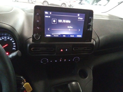 Opel Combo Life 1.5 TD Business Edition Plus L1 75 kW (102 CV) 10 Opel Combo Life 1.5 TD Business Edition Plus L1 75 kW (102 CV) 10