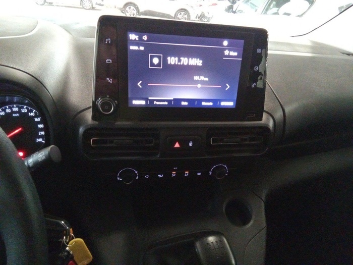 Opel Combo Life 1.5 TD Business Edition Plus L1 75 kW (102 CV) Vehículo usado en Madrid Opel Combo Life 1.5 TD Business Edition Plus L1 75 kW (102 CV) Vehículo usado en Madrid