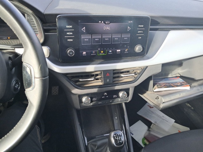 Skoda Kamiq 1.0 TSI Ambition 81 kW (110 CV) Vehículo usado en Madrid Skoda Kamiq 1.0 TSI Ambition 81 kW (110 CV) Vehículo usado en Madrid