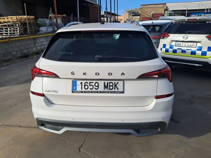 Skoda Kamiq 1.0 TSI Ambition 81 kW (110 CV) Vehículo usado en Madrid Skoda Kamiq 1.0 TSI Ambition 81 kW (110 CV) Vehículo usado en Madrid