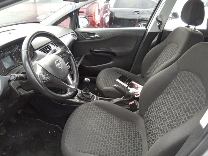 Opel Corsa 1.4 Selective 66 kW (90 CV) Vehículo usado en Madrid Opel Corsa 1.4 Selective 66 kW (90 CV) Vehículo usado en Madrid