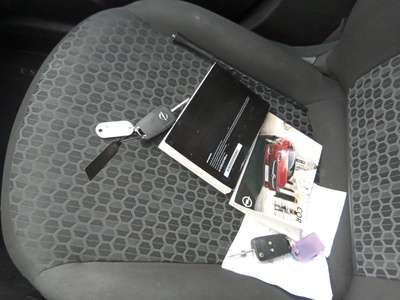 Opel Corsa 1.4 Selective 66 kW (90 CV) 14 Opel Corsa 1.4 Selective 66 kW (90 CV) 14