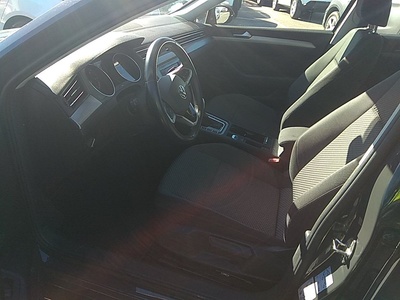 Volkswagen Passat Business 2.0 TDI 90 kW (122 CV) DSG 7 Volkswagen Passat Business 2.0 TDI 90 kW (122 CV) DSG 7