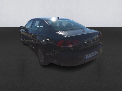 Volkswagen Passat Business 2.0 TDI 90 kW (122 CV) DSG 6 Volkswagen Passat Business 2.0 TDI 90 kW (122 CV) DSG 6