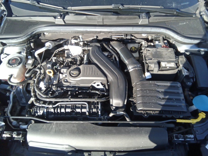 Skoda Kamiq 1.5 TSI Style DSG 110 kW (150 CV) Vehículo usado en Madrid Skoda Kamiq 1.5 TSI Style DSG 110 kW (150 CV) Vehículo usado en Madrid