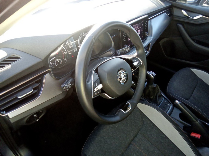 Skoda Kamiq 1.5 TSI Style DSG 110 kW (150 CV) Vehículo usado en Madrid Skoda Kamiq 1.5 TSI Style DSG 110 kW (150 CV) Vehículo usado en Madrid