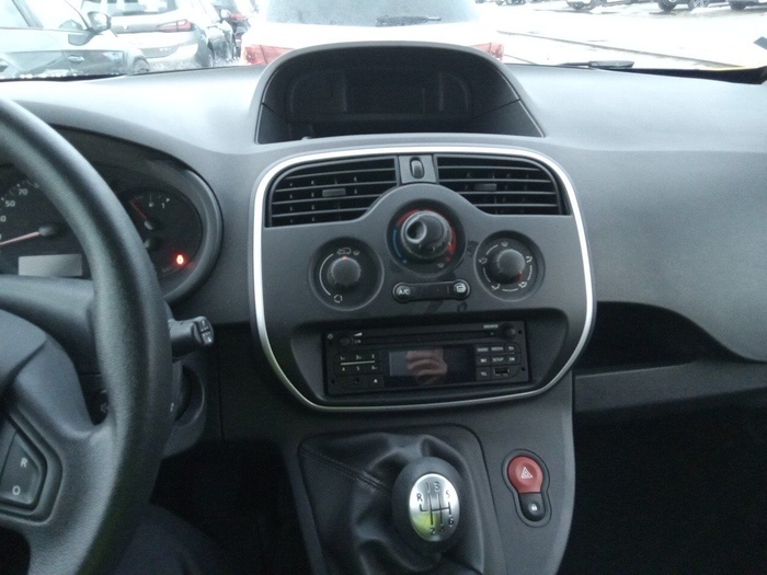 Renault Kangoo Furgon Maxi Blue dCi 70 kW (95 CV) Vehículo usado en Madrid Renault Kangoo Furgon Maxi Blue dCi 70 kW (95 CV) Vehículo usado en Madrid