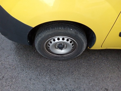 Renault Kangoo Furgon Maxi Blue dCi 70 kW (95 CV) 15 Renault Kangoo Furgon Maxi Blue dCi 70 kW (95 CV) 15