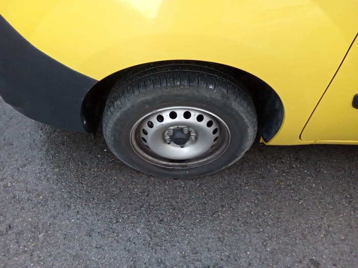 Renault Kangoo Furgon Maxi Blue dCi 70 kW (95 CV) Vehículo usado en Madrid Renault Kangoo Furgon Maxi Blue dCi 70 kW (95 CV) Vehículo usado en Madrid