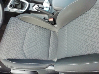 Kia Ceed 1.0 T-GDi Drive 88 kW (120 CV) 15 Kia Ceed 1.0 T-GDi Drive 88 kW (120 CV) 15