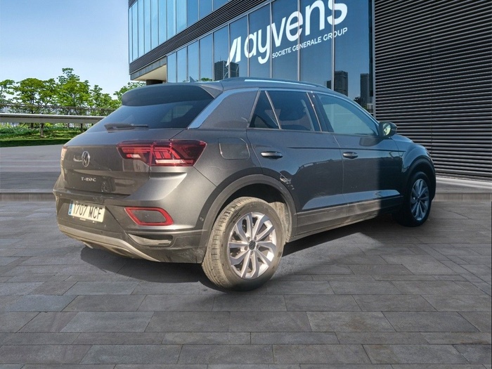 Volkswagen T-Roc Life 2.0 TDI 85 kW (115 CV) Vehículo usado en Madrid Volkswagen T-Roc Life 2.0 TDI 85 kW (115 CV) Vehículo usado en Madrid