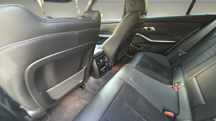 BMW Serie 3 320d Touring 140 kW (190 CV) Vehículo usado en Madrid BMW Serie 3 320d Touring 140 kW (190 CV) Vehículo usado en Madrid