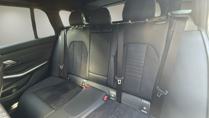 BMW Serie 3 320d Touring 140 kW (190 CV) Vehículo usado en Madrid BMW Serie 3 320d Touring 140 kW (190 CV) Vehículo usado en Madrid