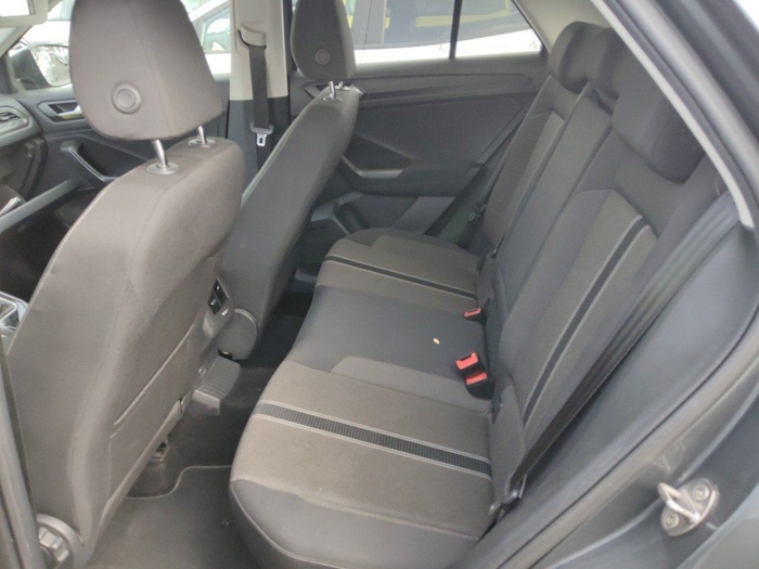 Volkswagen T-Roc Advance 1.0 TSI 85 kW (115 CV) Vehículo usado en Madrid Volkswagen T-Roc Advance 1.0 TSI 85 kW (115 CV) Vehículo usado en Madrid