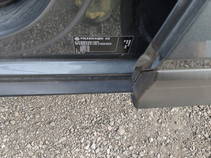 Volkswagen T-Roc Advance 1.0 TSI 85 kW (115 CV) Vehículo usado en Madrid Volkswagen T-Roc Advance 1.0 TSI 85 kW (115 CV) Vehículo usado en Madrid