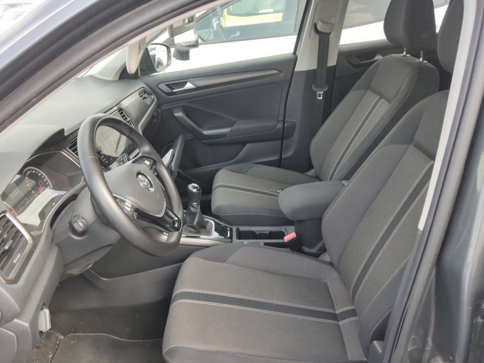 Volkswagen T-Roc Advance 1.0 TSI 85 kW (115 CV) Vehículo usado en Madrid Volkswagen T-Roc Advance 1.0 TSI 85 kW (115 CV) Vehículo usado en Madrid