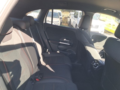 Mercedes-Benz GLA 200 120 kW (163 CV) 11 Mercedes-Benz GLA 200 120 kW (163 CV) 11