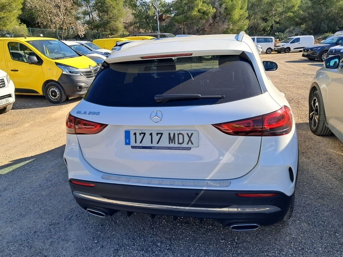 Mercedes-Benz GLA 200 120 kW (163 CV) Vehículo usado en Madrid Mercedes-Benz GLA 200 120 kW (163 CV) Vehículo usado en Madrid