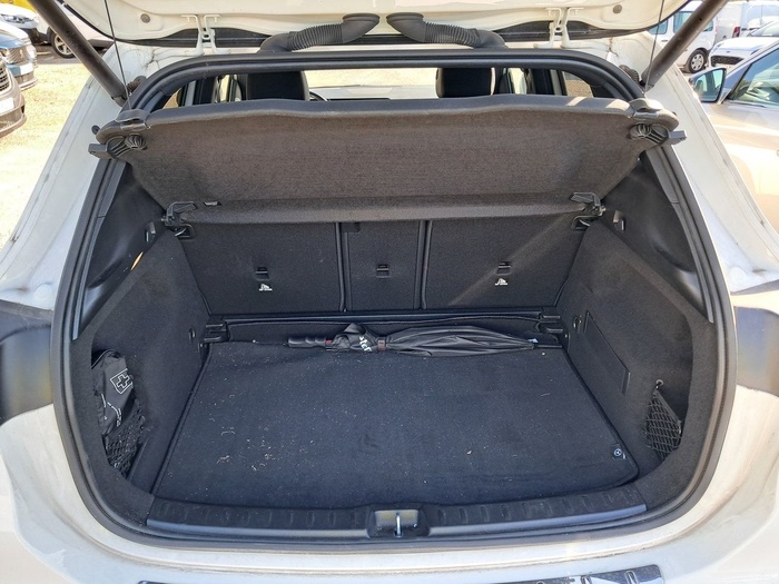 Mercedes-Benz GLA 200 120 kW (163 CV) Vehículo usado en Madrid Mercedes-Benz GLA 200 120 kW (163 CV) Vehículo usado en Madrid