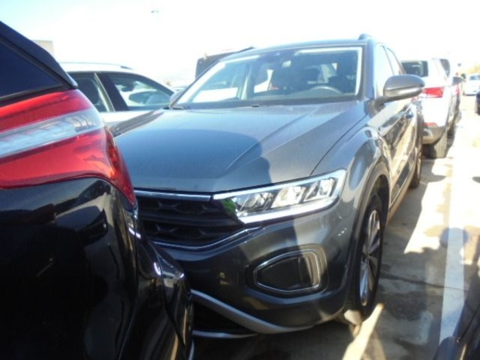 Volkswagen T-Roc Life 2.0 TDI 85 kW (115 CV) Vehículo usado en Madrid Volkswagen T-Roc Life 2.0 TDI 85 kW (115 CV) Vehículo usado en Madrid