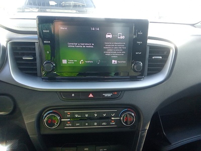 Kia XCeed 1.0 T-GDi Drive 88 kW (120 CV) 10 Kia XCeed 1.0 T-GDi Drive 88 kW (120 CV) 10