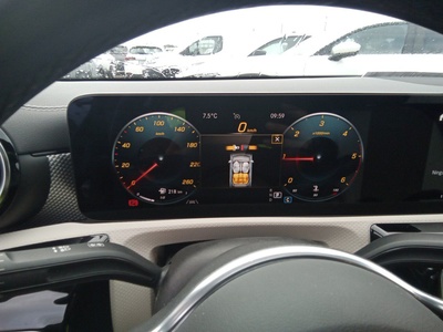 Mercedes-Benz CLA 220 d 140 kW (190 CV) 13 Mercedes-Benz CLA 220 d 140 kW (190 CV) 13