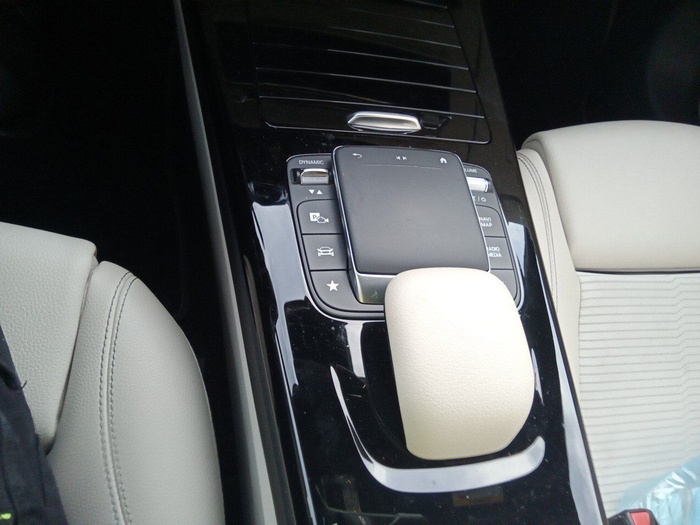 Mercedes-Benz CLA 220 d 140 kW (190 CV) Vehículo usado en Madrid Mercedes-Benz CLA 220 d 140 kW (190 CV) Vehículo usado en Madrid