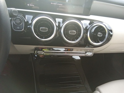 Mercedes-Benz CLA 220 d 140 kW (190 CV) 11 Mercedes-Benz CLA 220 d 140 kW (190 CV) 11