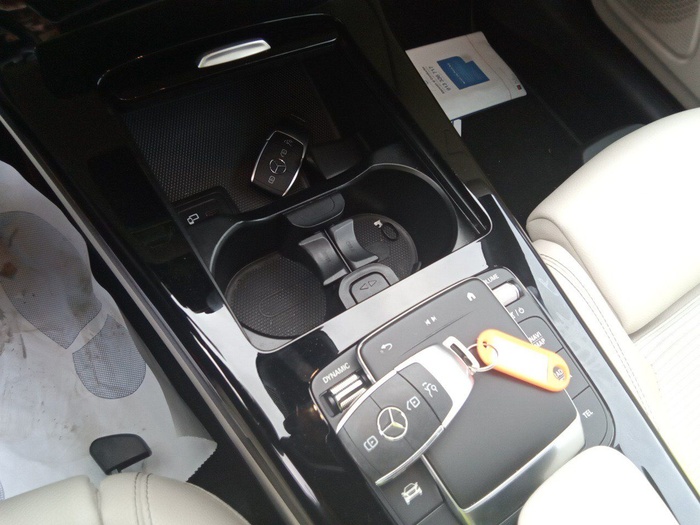 Mercedes-Benz CLA 220 d 140 kW (190 CV) Vehículo usado en Madrid Mercedes-Benz CLA 220 d 140 kW (190 CV) Vehículo usado en Madrid