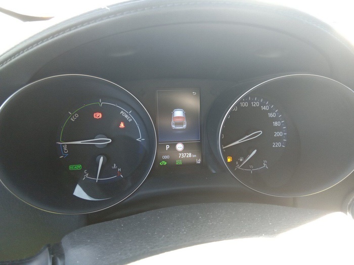 Toyota C-HR 180H Advance 135 kW (184 CV) Vehículo usado en Madrid Toyota C-HR 180H Advance 135 kW (184 CV) Vehículo usado en Madrid