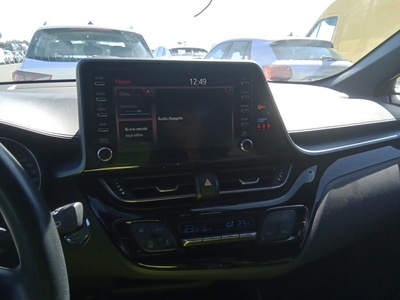 Toyota C-HR 180H Advance 135 kW (184 CV) 14 Toyota C-HR 180H Advance 135 kW (184 CV) 14