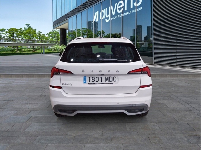 Skoda Kamiq 1.0 TSI Ambition DSG 81 kW (110 CV) Vehículo usado en Madrid Skoda Kamiq 1.0 TSI Ambition DSG 81 kW (110 CV) Vehículo usado en Madrid
