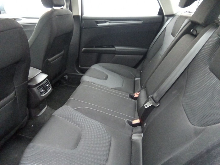 Ford Mondeo SportBreak 2.0 Híbrido Hev Titanium AT 138 kW (187 CV) Vehículo usado en Madrid Ford Mondeo SportBreak 2.0 Híbrido Hev Titanium AT 138 kW (187 CV) Vehículo usado en Madrid