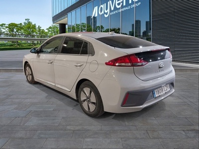 Hyundai Ioniq 1.6 GDI HEV Klass DCT 104 kW (141 CV) 6 Hyundai Ioniq 1.6 GDI HEV Klass DCT 104 kW (141 CV) 6
