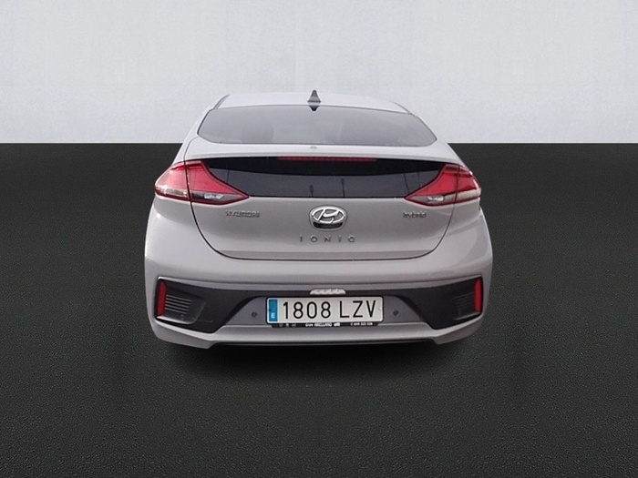 Hyundai Ioniq 1.6 GDI HEV Klass DCT 104 kW (141 CV) Vehículo usado en Madrid Hyundai Ioniq 1.6 GDI HEV Klass DCT 104 kW (141 CV) Vehículo usado en Madrid