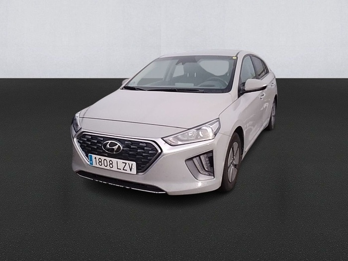 Hyundai Ioniq 1.6 GDI HEV Klass DCT 104 kW (141 CV) Vehículo usado en Madrid Hyundai Ioniq 1.6 GDI HEV Klass DCT 104 kW (141 CV) Vehículo usado en Madrid