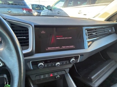 Audi A1 Sportback Adrenalin 25 TFSI 70 kW (95 CV) 8 Audi A1 Sportback Adrenalin 25 TFSI 70 kW (95 CV) 8