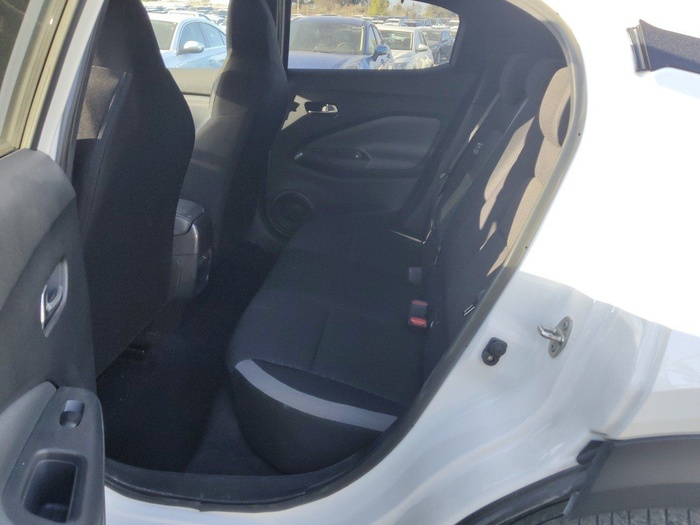 Nissan Juke DIG-T N-Connecta 4x2 84 kW (114 CV) Vehículo usado en Madrid Nissan Juke DIG-T N-Connecta 4x2 84 kW (114 CV) Vehículo usado en Madrid