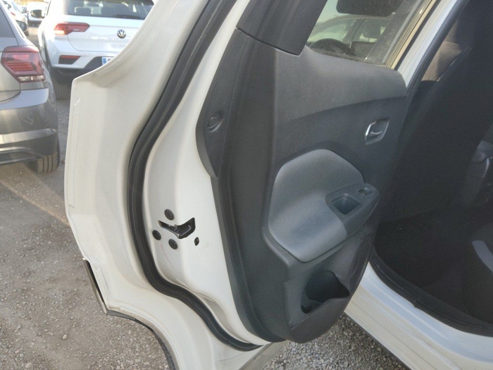 Nissan Juke DIG-T N-Connecta 4x2 84 kW (114 CV) Vehículo usado en Madrid Nissan Juke DIG-T N-Connecta 4x2 84 kW (114 CV) Vehículo usado en Madrid