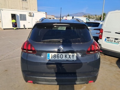 Peugeot 2008 BlueHDi 100 Signature 73 kW (100 CV) 5 Peugeot 2008 BlueHDi 100 Signature 73 kW (100 CV) 5