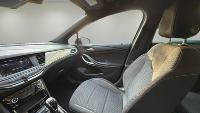 Opel Astra 1.2 Turbo SHL GS Line 81 kW (110 CV) 16 Opel Astra 1.2 Turbo SHL GS Line 81 kW (110 CV) 16